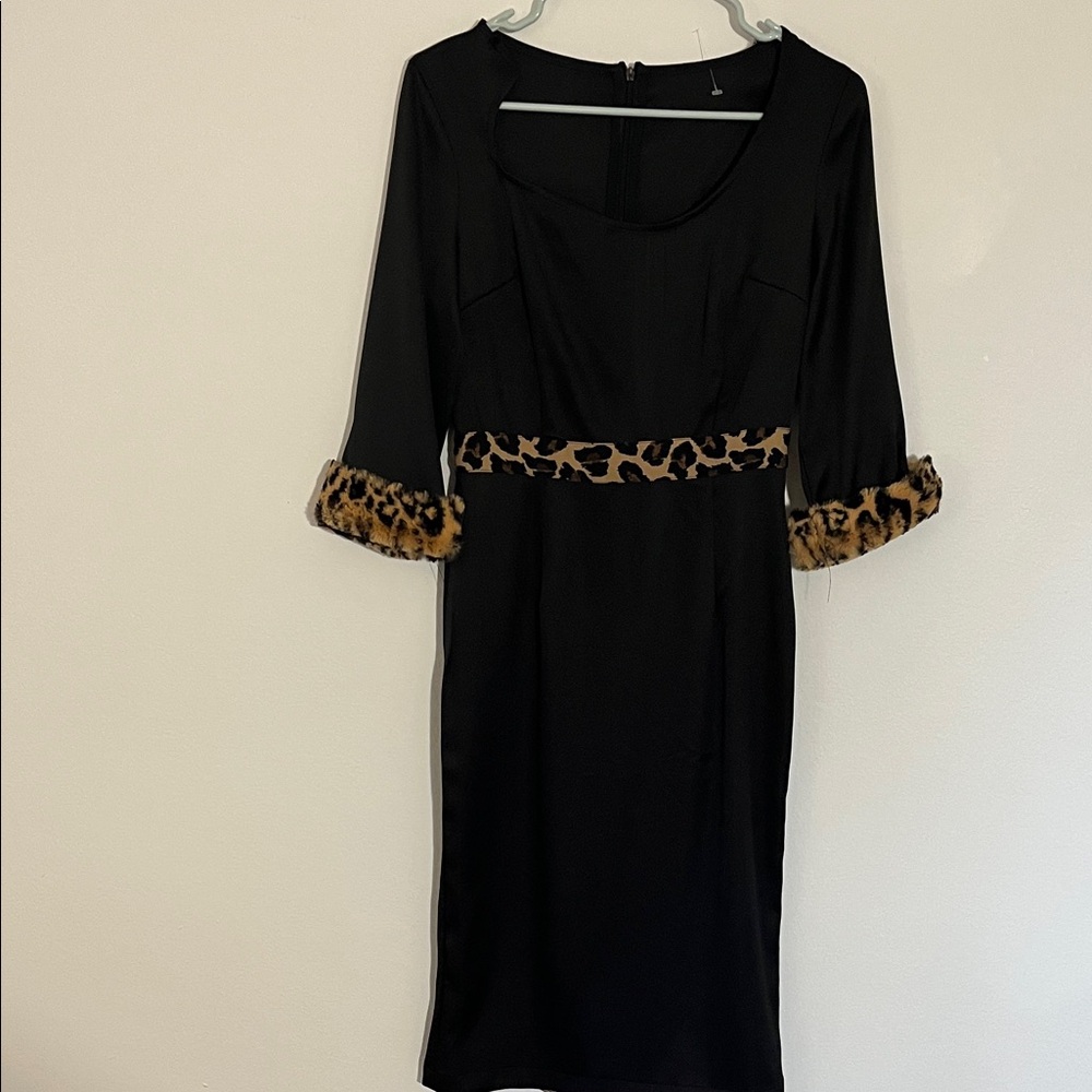 VINTAGE? No brand cool Black Dress with Leopard Trim Women’s Sheath Dress